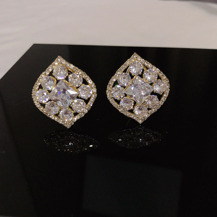 Women's Airy Diamond-shaped Earrings With Zirconia Stones